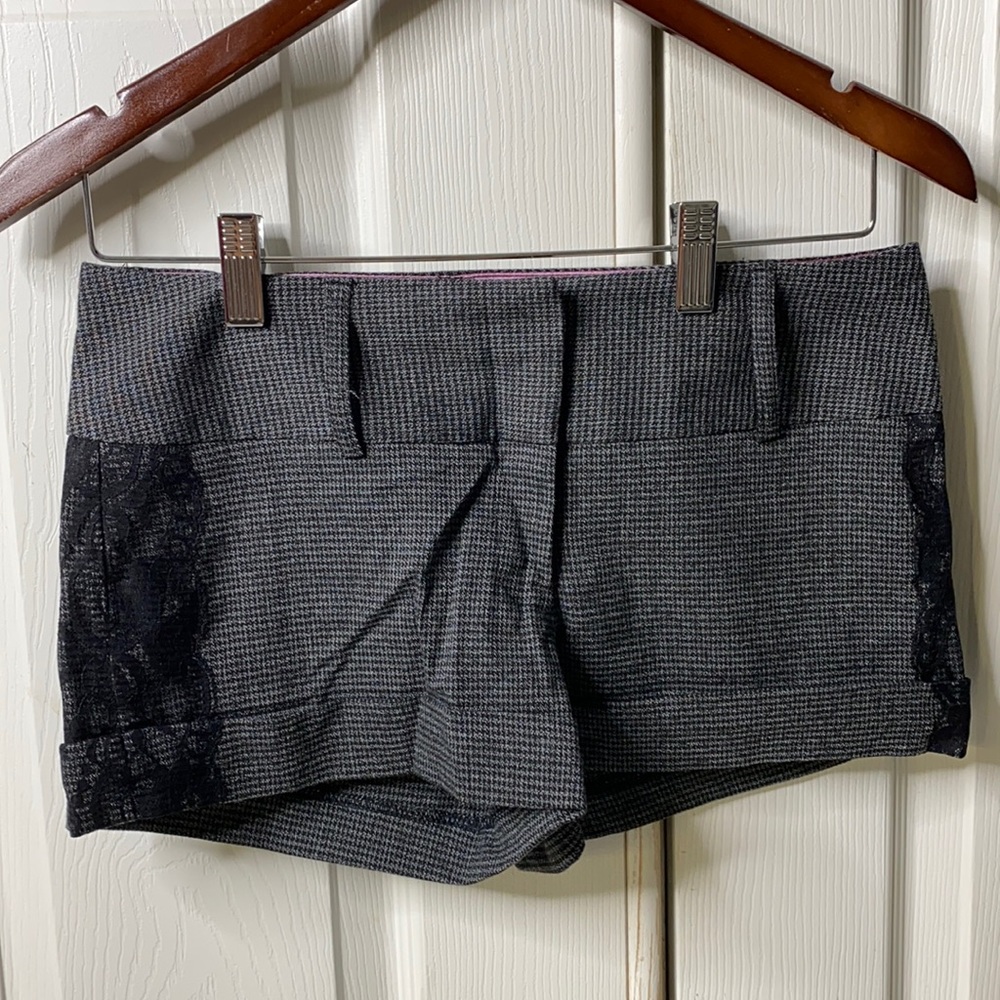 Charlotte Russe short size 0